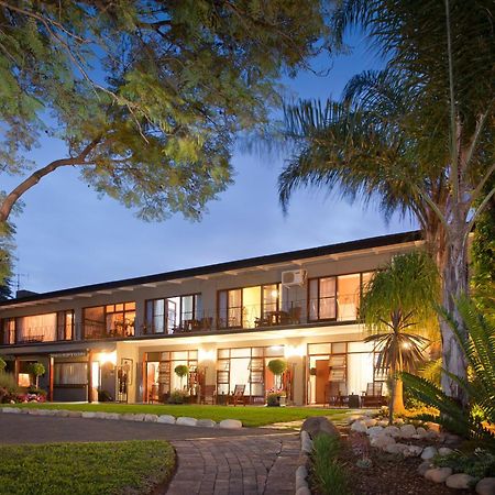 Miles B&B Guest House Oudtshoorn Exterior photo
