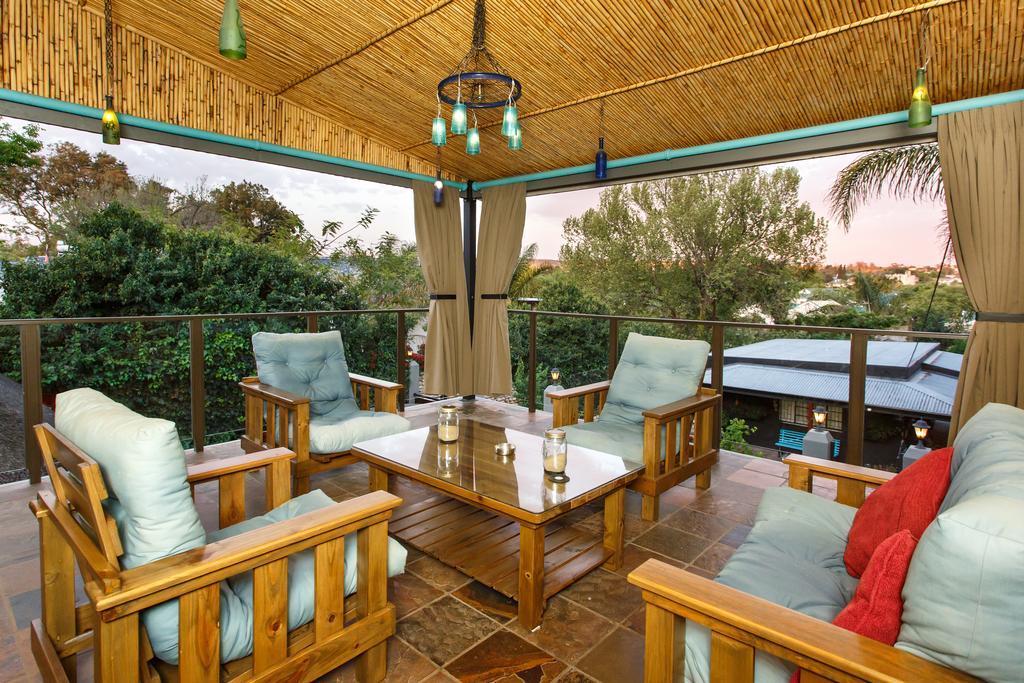 Miles B&B Guest House Oudtshoorn Exterior photo