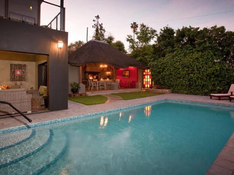 Miles B&B Guest House Oudtshoorn Exterior photo