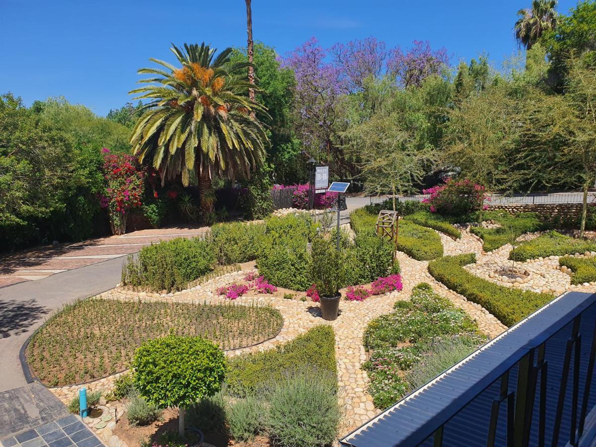 Miles B&B Guest House Oudtshoorn Room photo